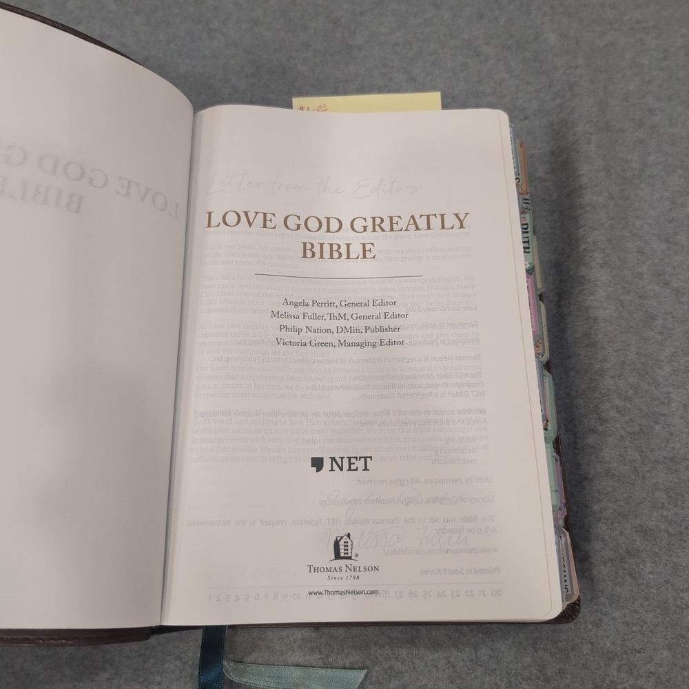 Thomas Nelson Love God Greatly Bible NET Brown Leather-Look Women Study Bible - Picture 5 of 7